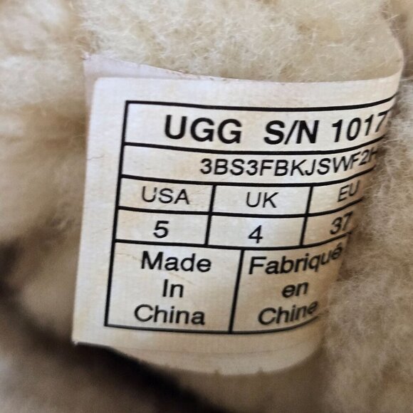 UGG Classic Short Boots Womens Size 5 Tan Suede Sheepskin Sherpa lined Warm - Picture 5 of 12